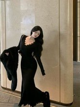 高级感连衣裙女秋冬季内搭修身显瘦气质包臀裙子黑色长袖鱼尾长裙