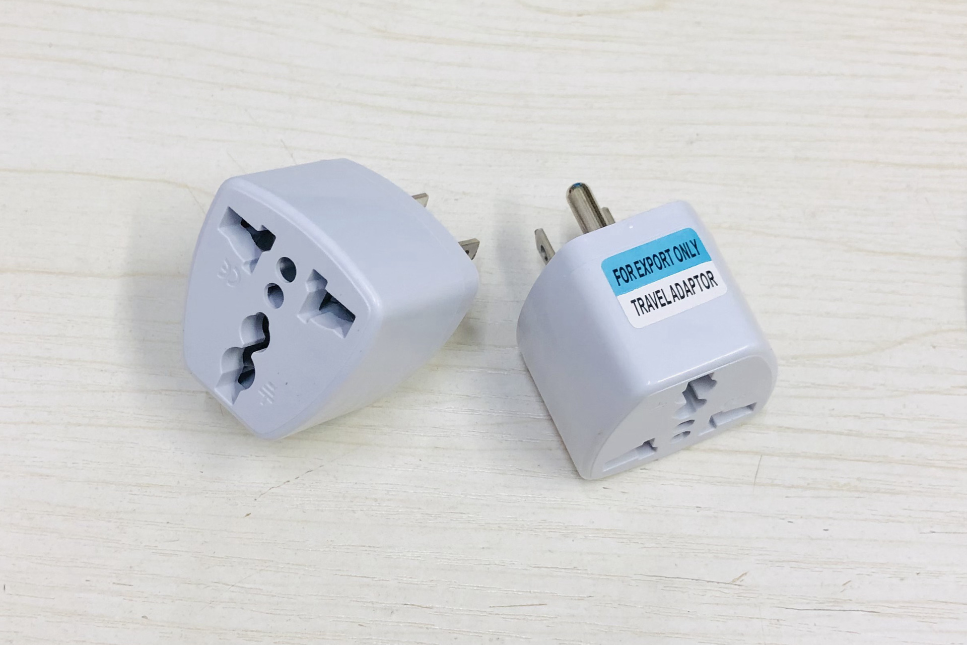 美规转换插头美标插座旅游转换器两扁一圆插头2扁1圆转换插头批发