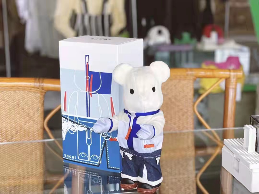 2022新款圣诞联名sacai积木熊一代公仔四肢玩偶手办潮玩摆件礼品
