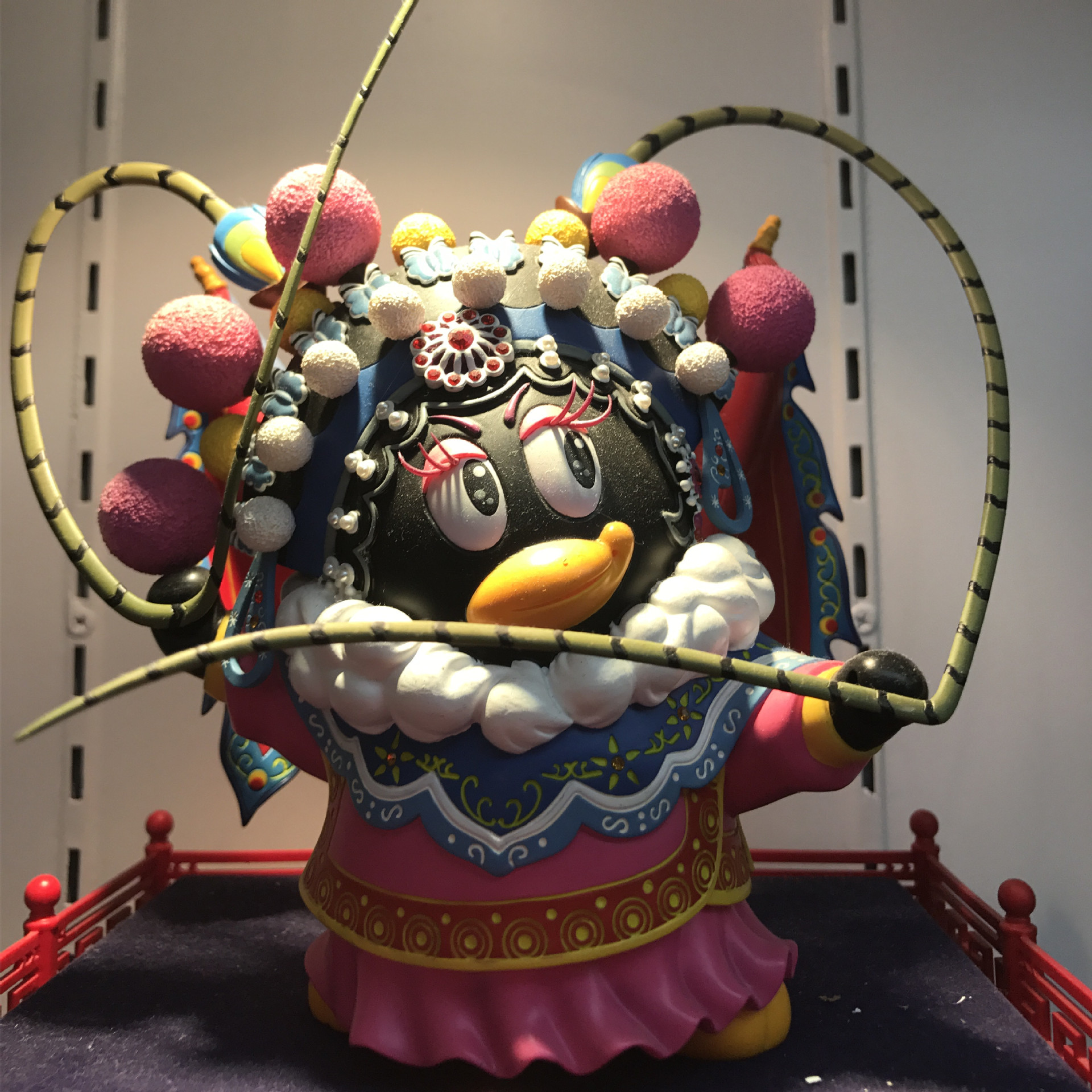 腾讯企鹅qq吉祥物形象公仔玩偶 川剧变脸公仔摆件 树脂质量精美
