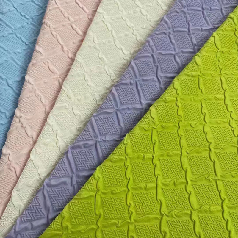 2022新品3d立体压花肌理布料外套连衣裙饰品箱包面料压皱泡泡面料