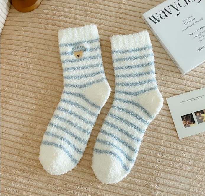 Autumn and Winter New No Lint Coral Fleece Socks Stripe Thickening Warm Sleeping Socks plus Velvet Thickened Cute Socks Children