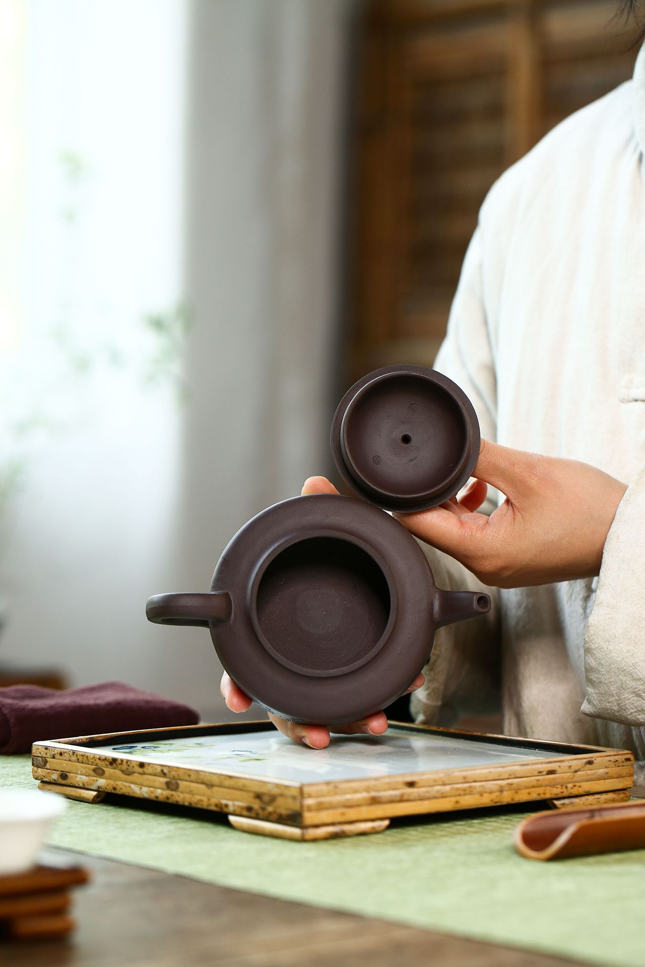 宜兴紫砂壶刻绘茶壶 原矿老紫泥汉扁壶 功夫茶具礼品定制批发代理