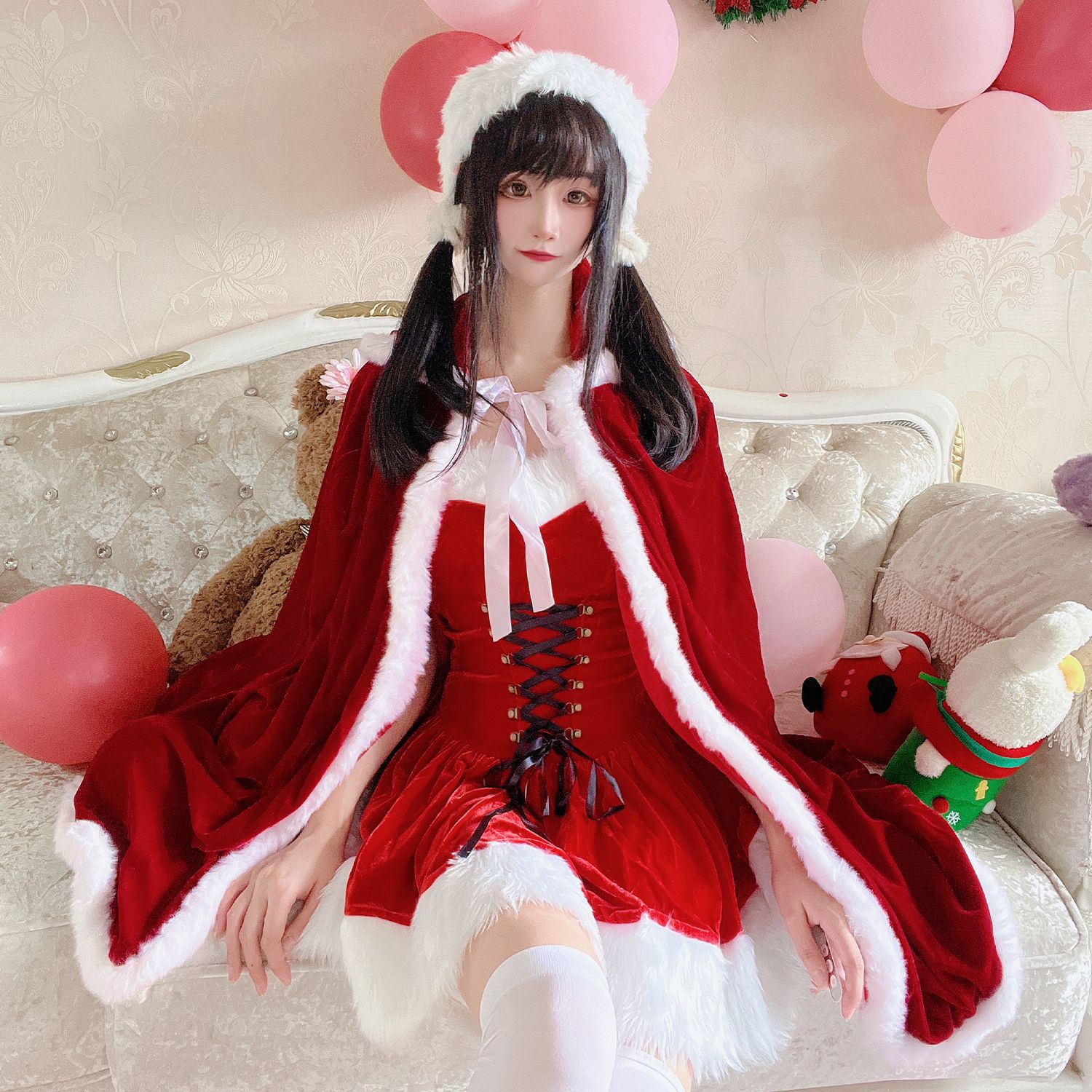 Cosplay Halloween Sexy Shawl Queen Cloak Christmas Clothes Battle Robe Red Big Cloak Christmas Bunny