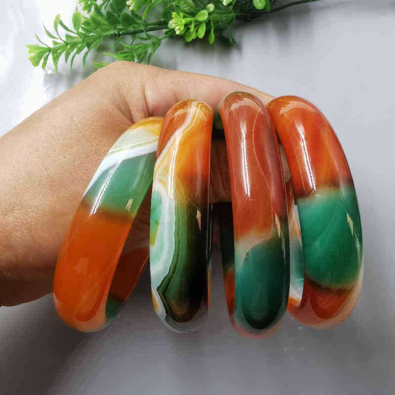 俏色玉髓玛瑙手镯女多宝红玛瑙手镯七彩色巴西红玛瑙玉镯直播货源