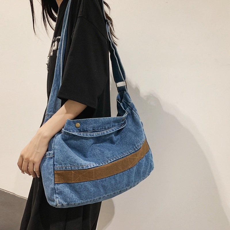 韩版休闲水洗布单肩斜跨包女便携通勤离家出走包拼色原宿风斜肩包