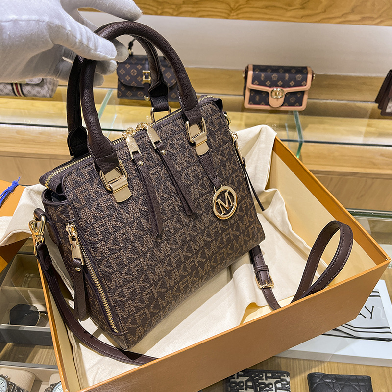 0成交1733个法国小mk大牌奢侈品名牌包包女2021新款女包单肩包斜挎包