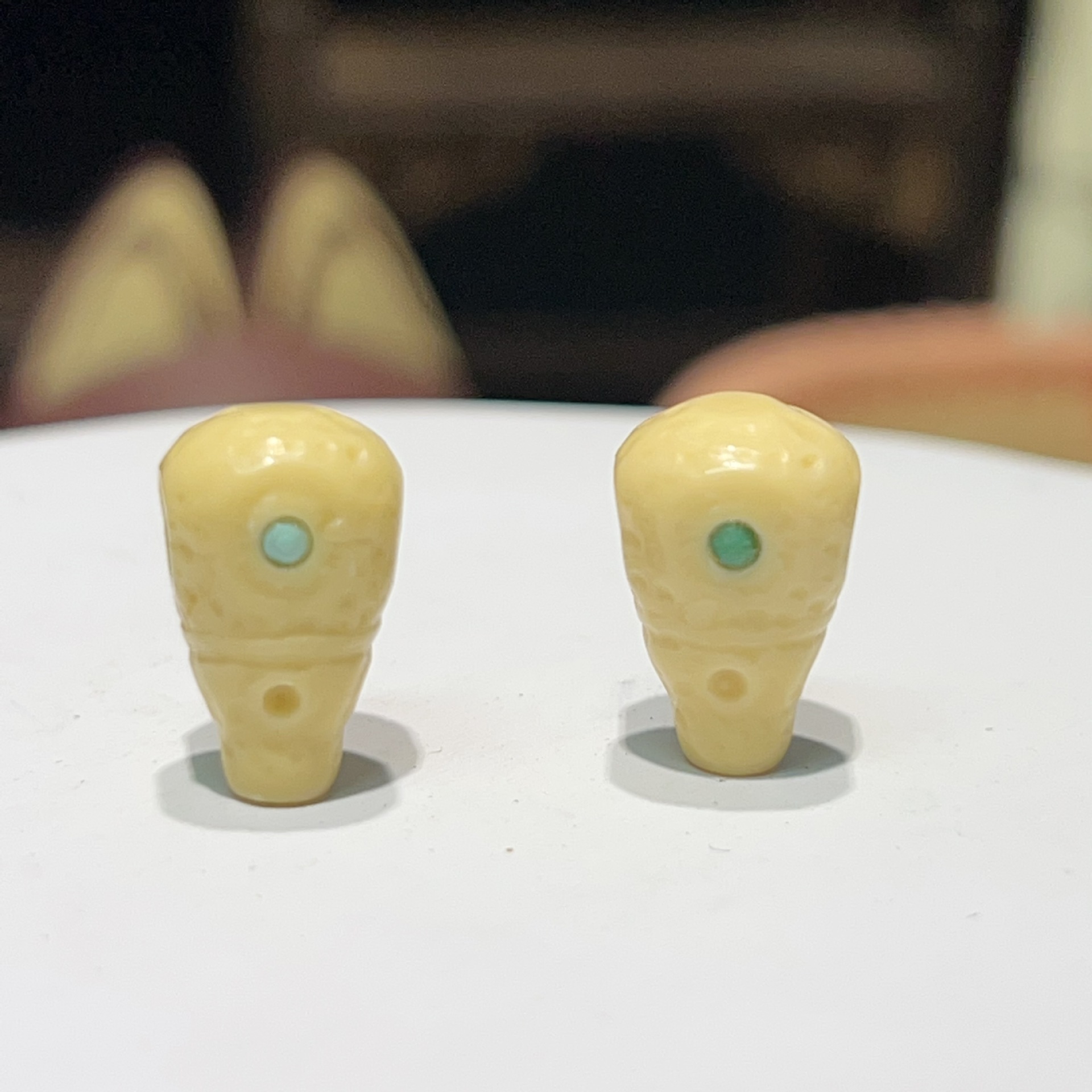 精品金膏玉三通镶嵌款文玩三通手串手持项链三通配饰水滴形状diy