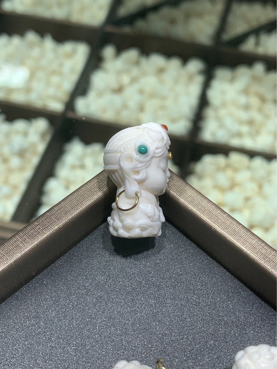 天然猛犸牙雕刻嘟嘟嘴渡母 牛鼻孔可做手链配饰项链吊坠配饰-阿里巴巴