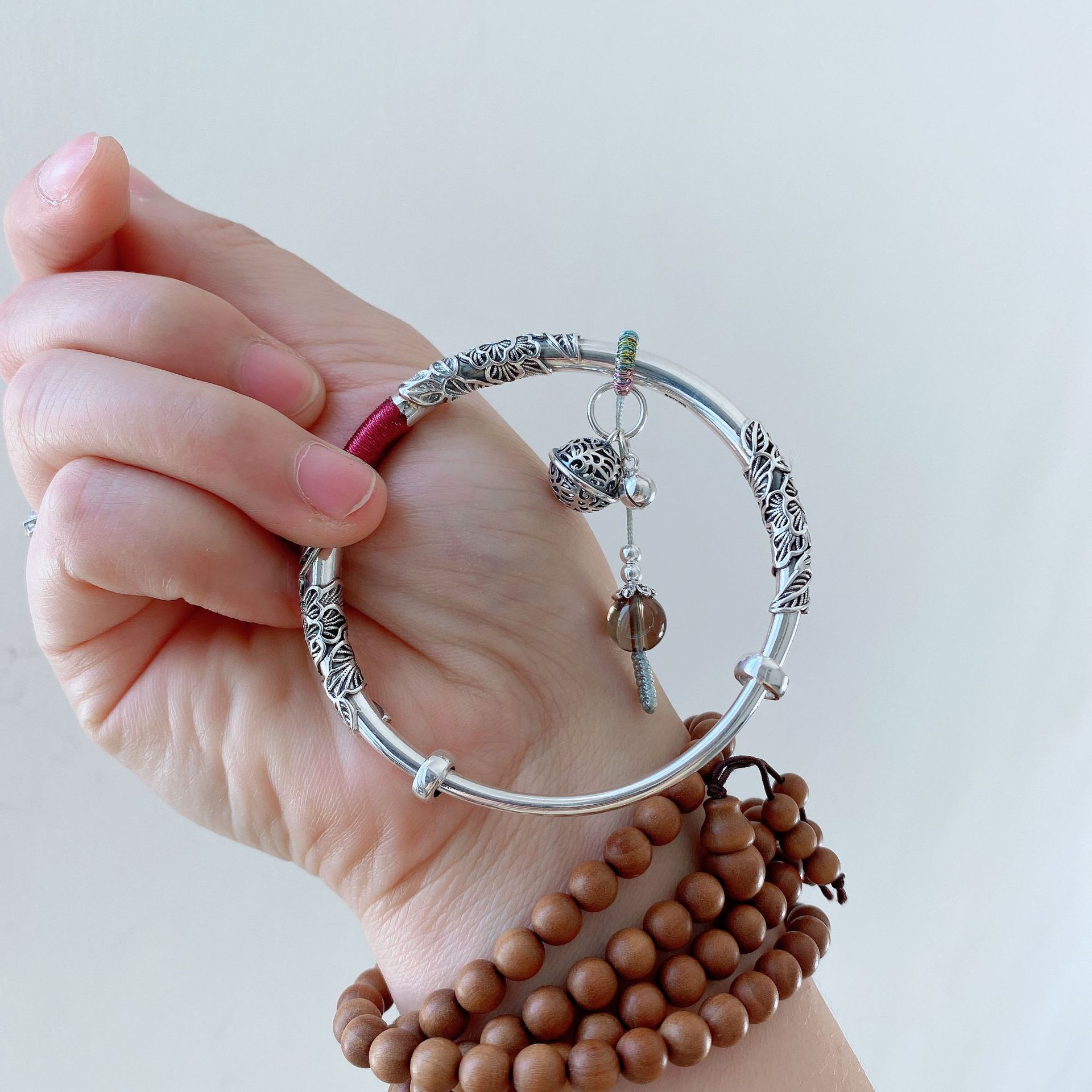 9足银国风繁花银手镯 复古实心推拉宫铃年轻款刻字