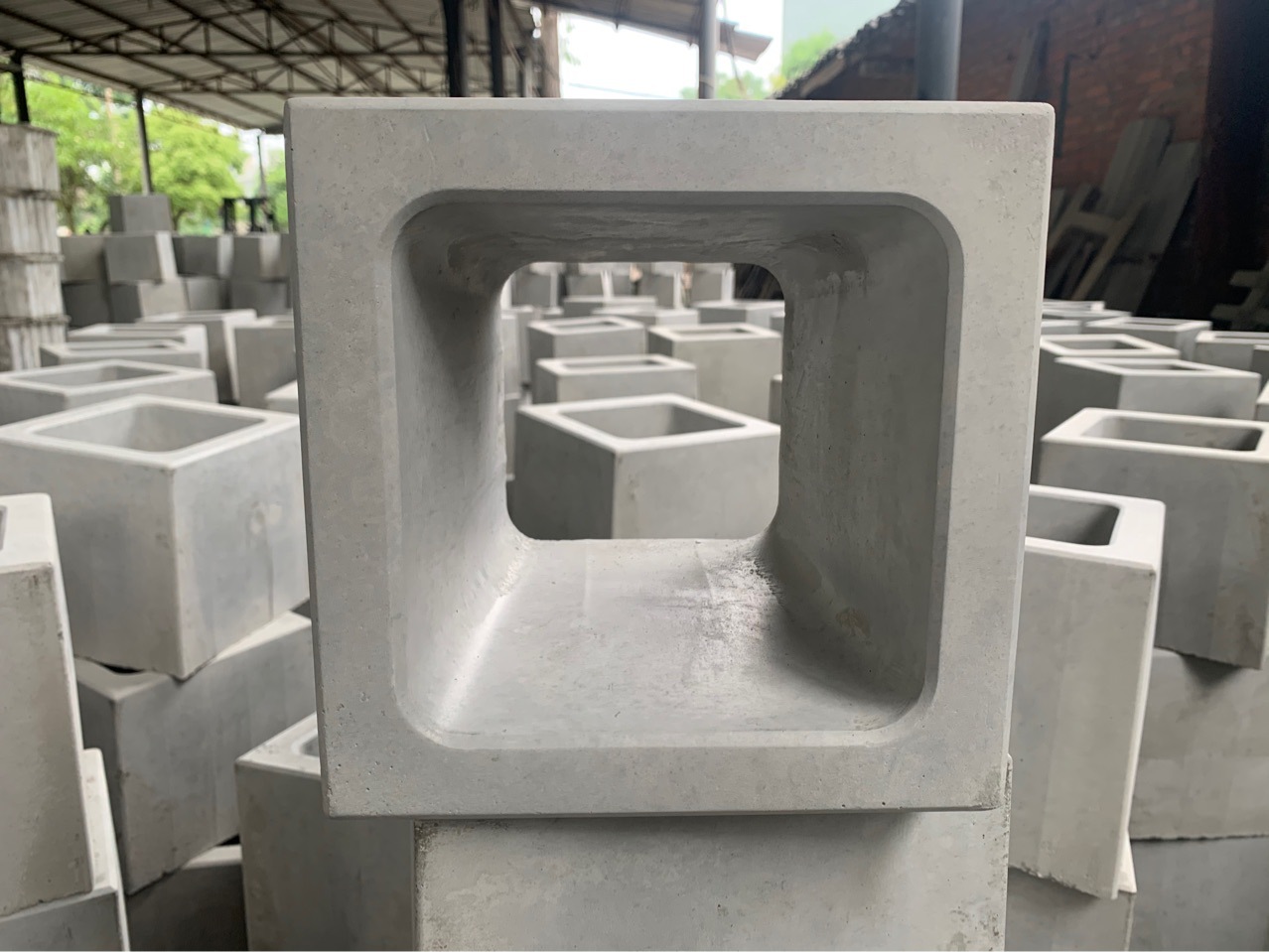 水泥清水混凝土单孔砖 清水装饰装 庭院水泥单孔 多孔隔墙空心砖