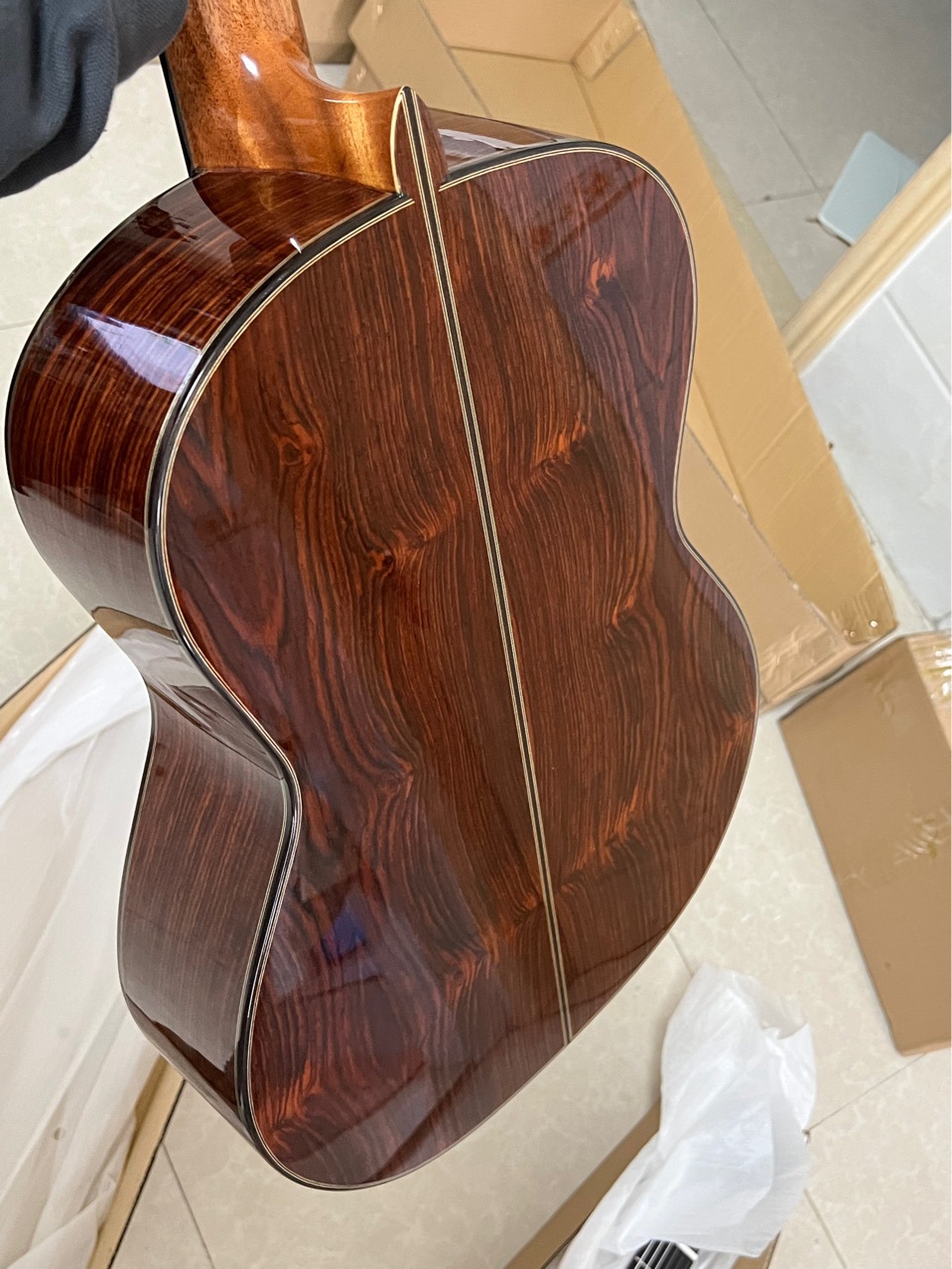 39寸欧洲a 级白松新品可可菠萝木面单古典连体吉他单板厂家直销