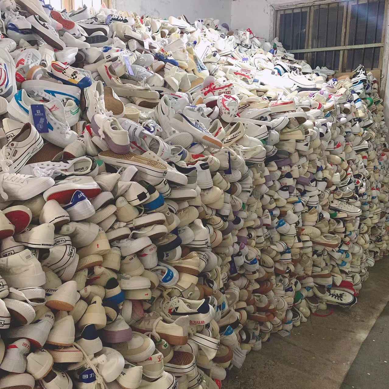 杂款帆布鞋清仓处理尾货库存鞋尾货鞋断码鞋一手货源品牌低价批发