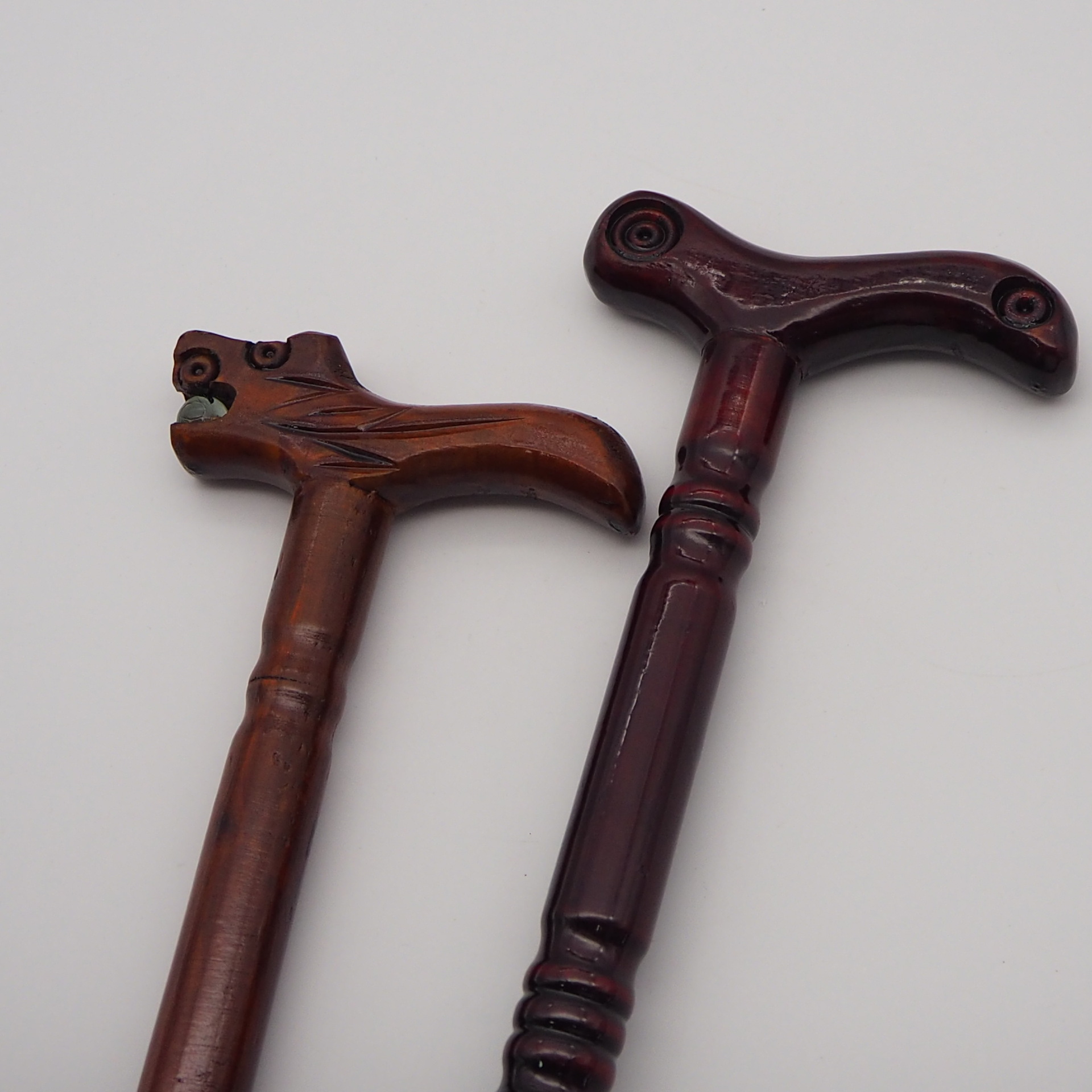 批发供应 实木老年拐杖 梅兰竹菊 木制拐杖登山助行木质老人拐棍