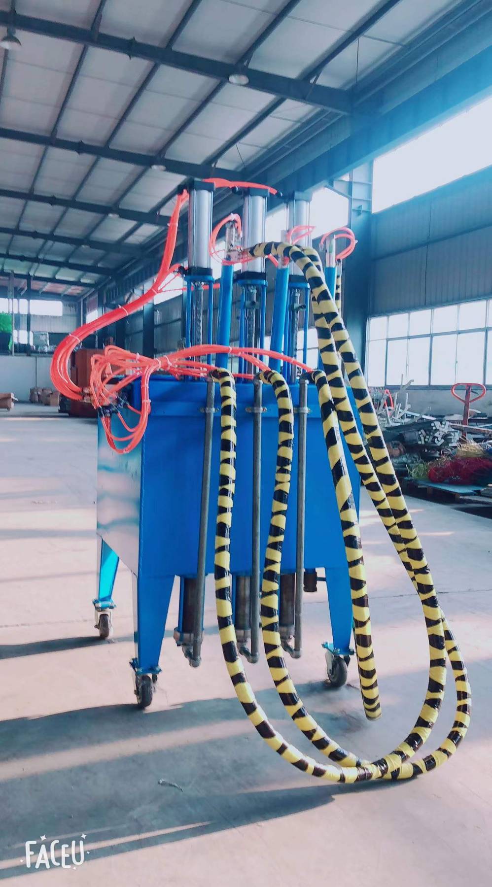 小型自动搪胶机厂家 工艺礼品生产设备搪胶机 pvc玩具成型搪胶机-报价