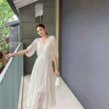 白色蕾丝连衣裙 夏季新款收腰显瘦气质裙子高端刺绣V领长裙女6359