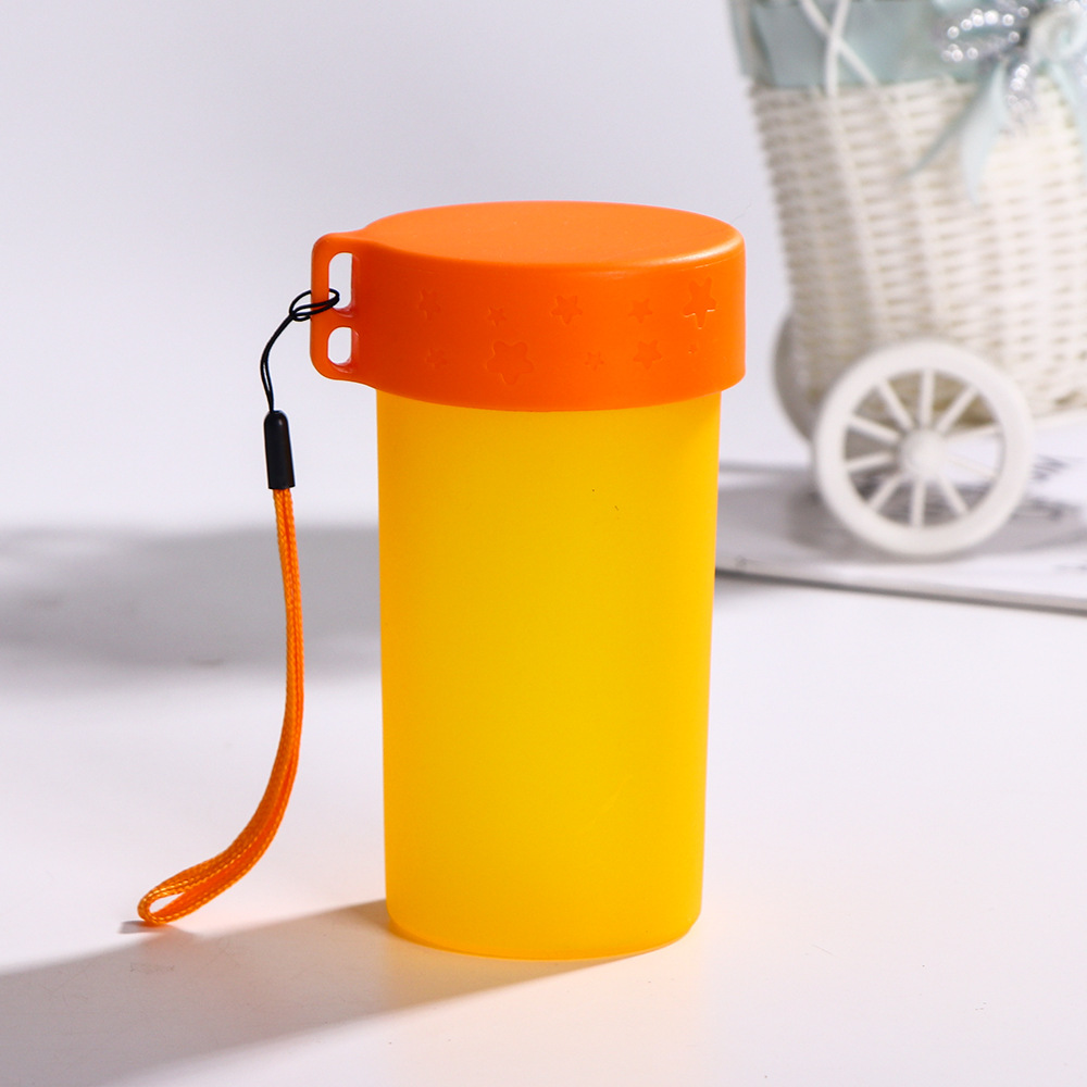 厂家批发广告塑料磨砂水杯便捷式学生喝水杯子可印logo活动礼品杯