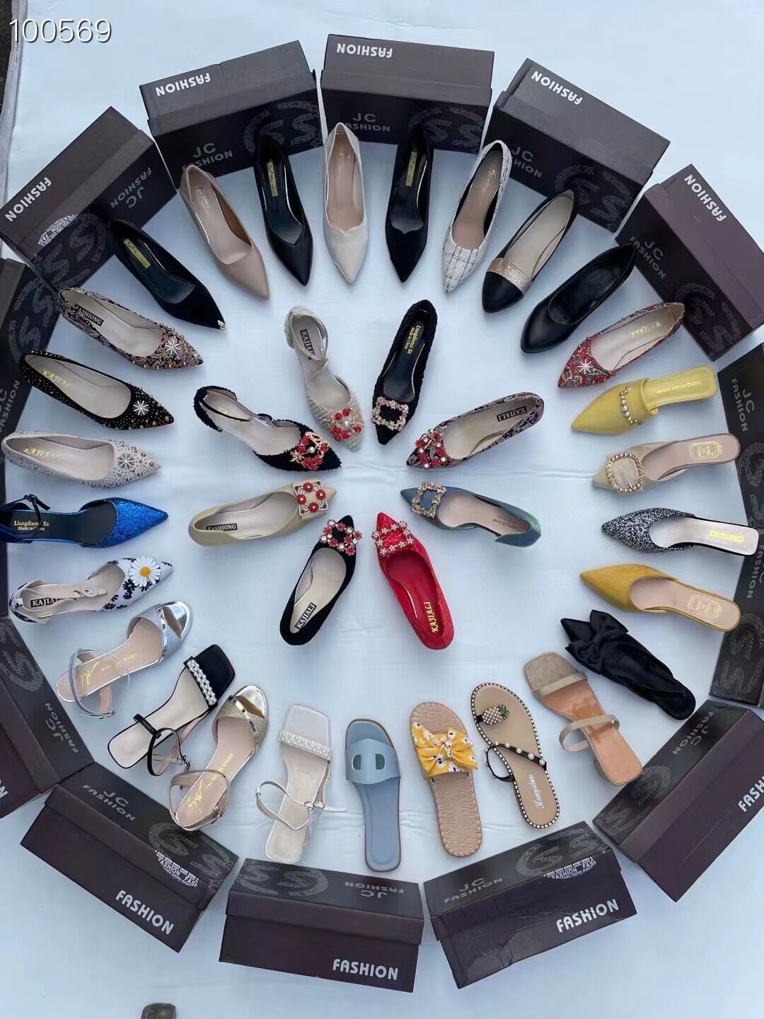 尾货女凉鞋专柜折扣商场撤柜断码女鞋中跟粗跟方头舒适百搭单鞋