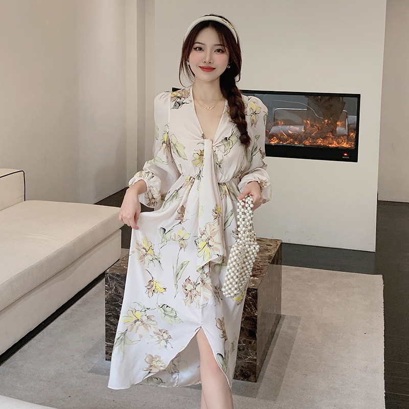 大姐姐 优雅心事 气质印花连衣裙/优雅v领短袖上衣