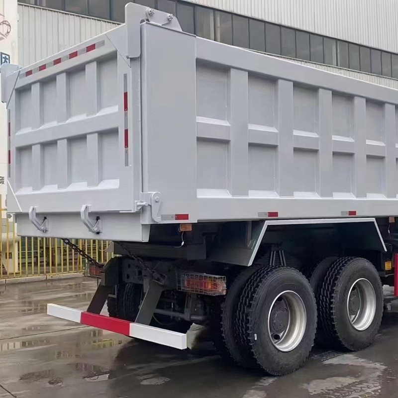 出口双桥翻斗车 豪沃土方翻斗车 howo前四后八后翻自卸车-阿里巴巴