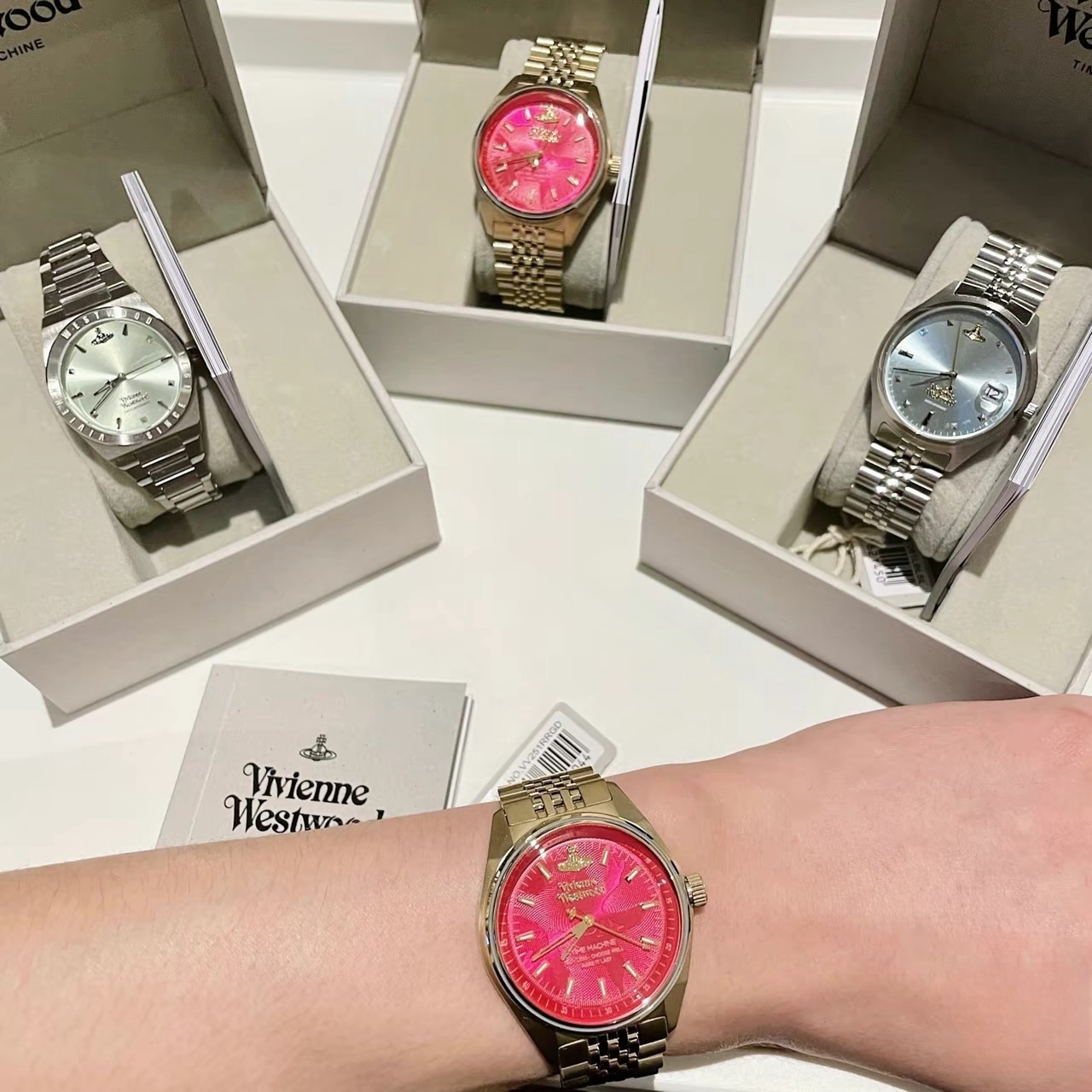 one piece dropshipping rose red dragon fruit queen mother watch mint green quartz women‘s watch small golden watch small blue watch