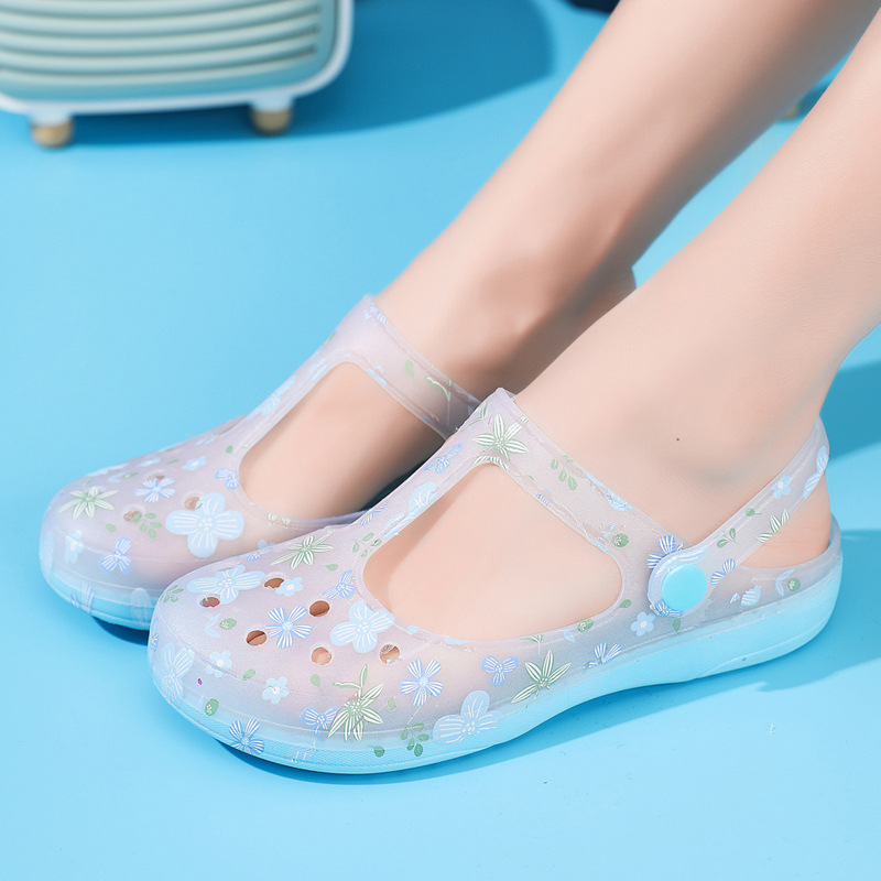 2023 Lightweight Non-Slip Summer Hollow out Shoes Women's Flat Sandals Nurse Shoes Outdoor Closed Toe plus Size Jelly Beach Shoes