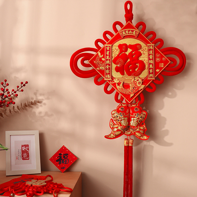 挂喜客厅中国结