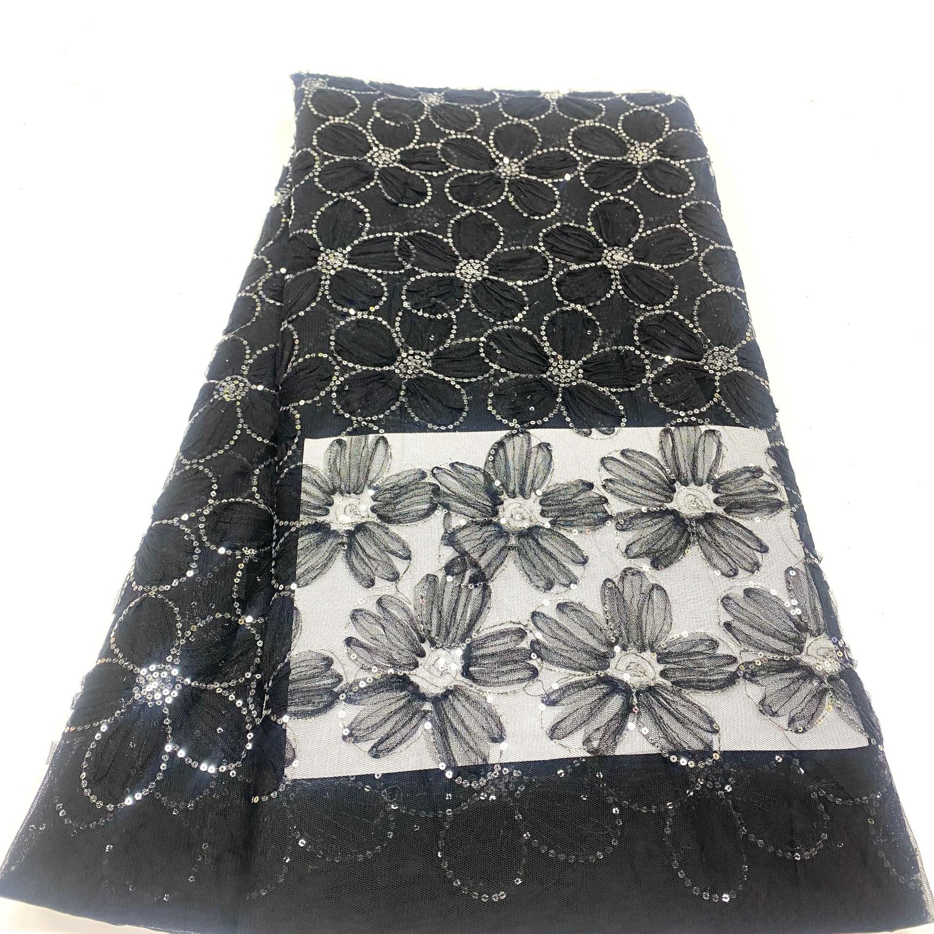 夏季水晶珠片梅花盘花绣花布网纱盘带绣花时装蓬蓬裙面料 jx1879