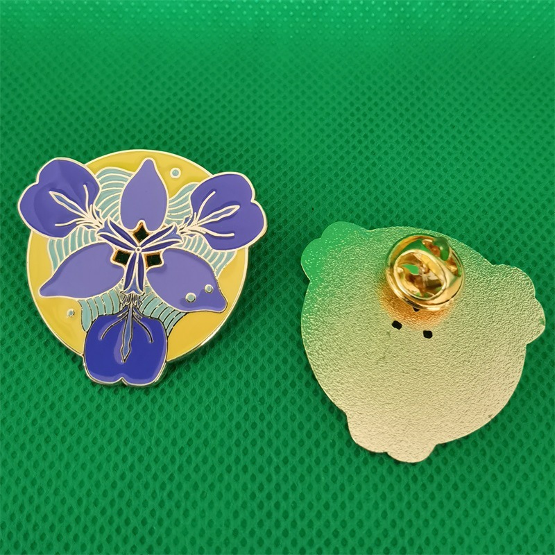 东莞厂家供应锌合金仿珐琅徽章铜铁冲压胸针烤漆玻璃漆点漆纪念章