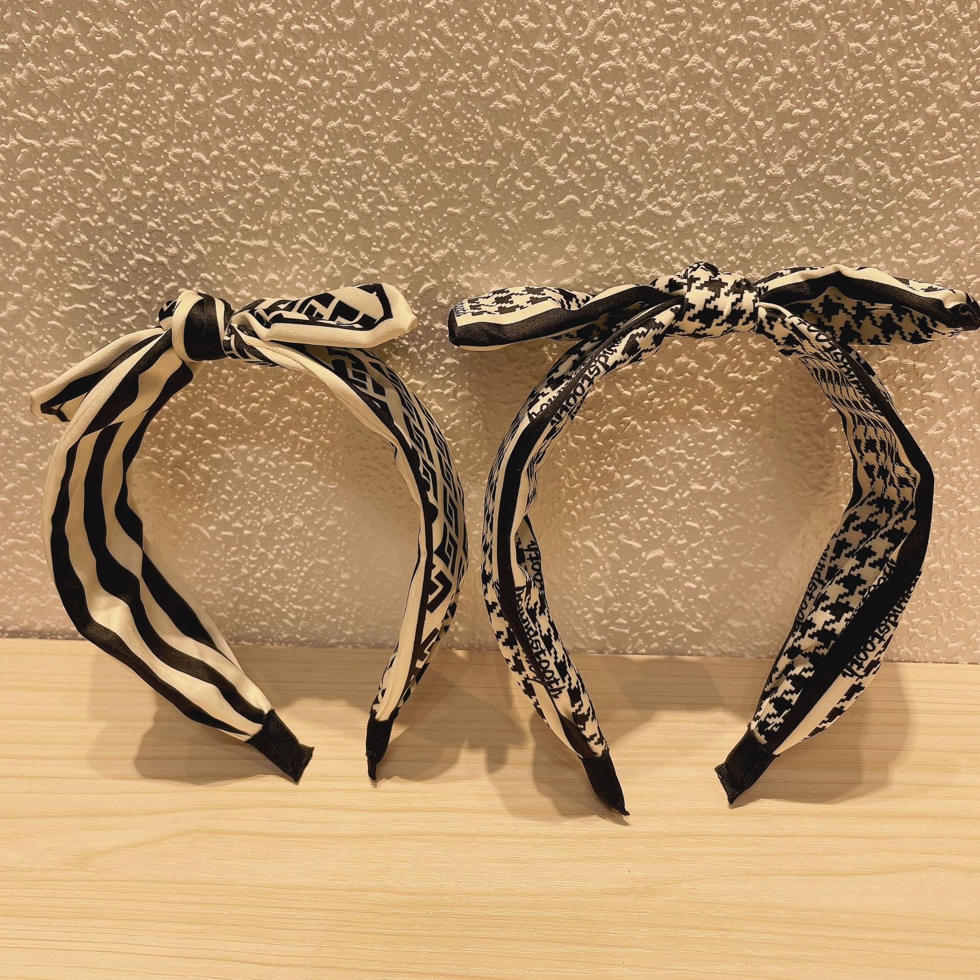 千鸟格发箍女秋冬款法式复古宽边头箍韩国外出发带蝴蝶结发卡头饰