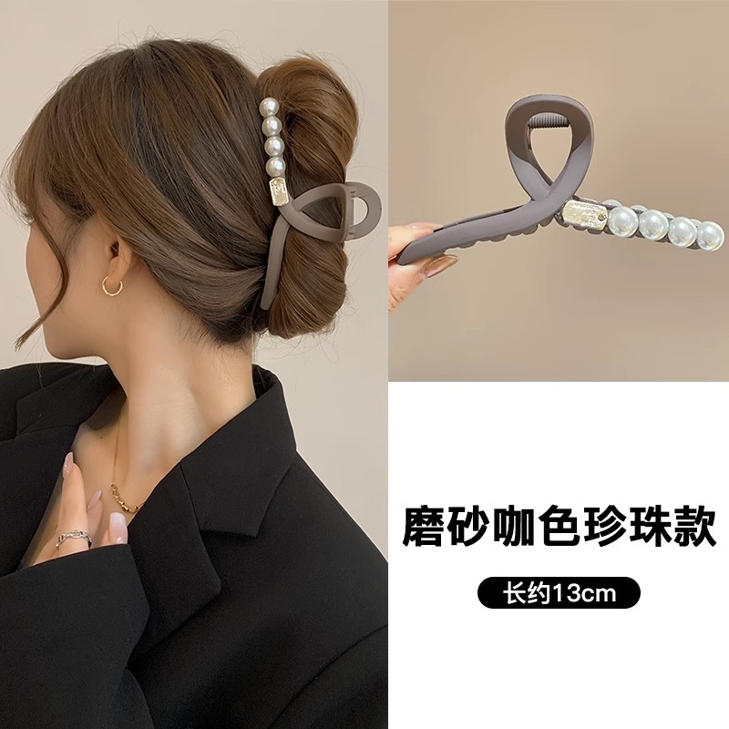 Korean Style Pearl Grip Female 2024 New High Sense Barrettes Large Back Head Shark Clip Hairpin Clip Headdress