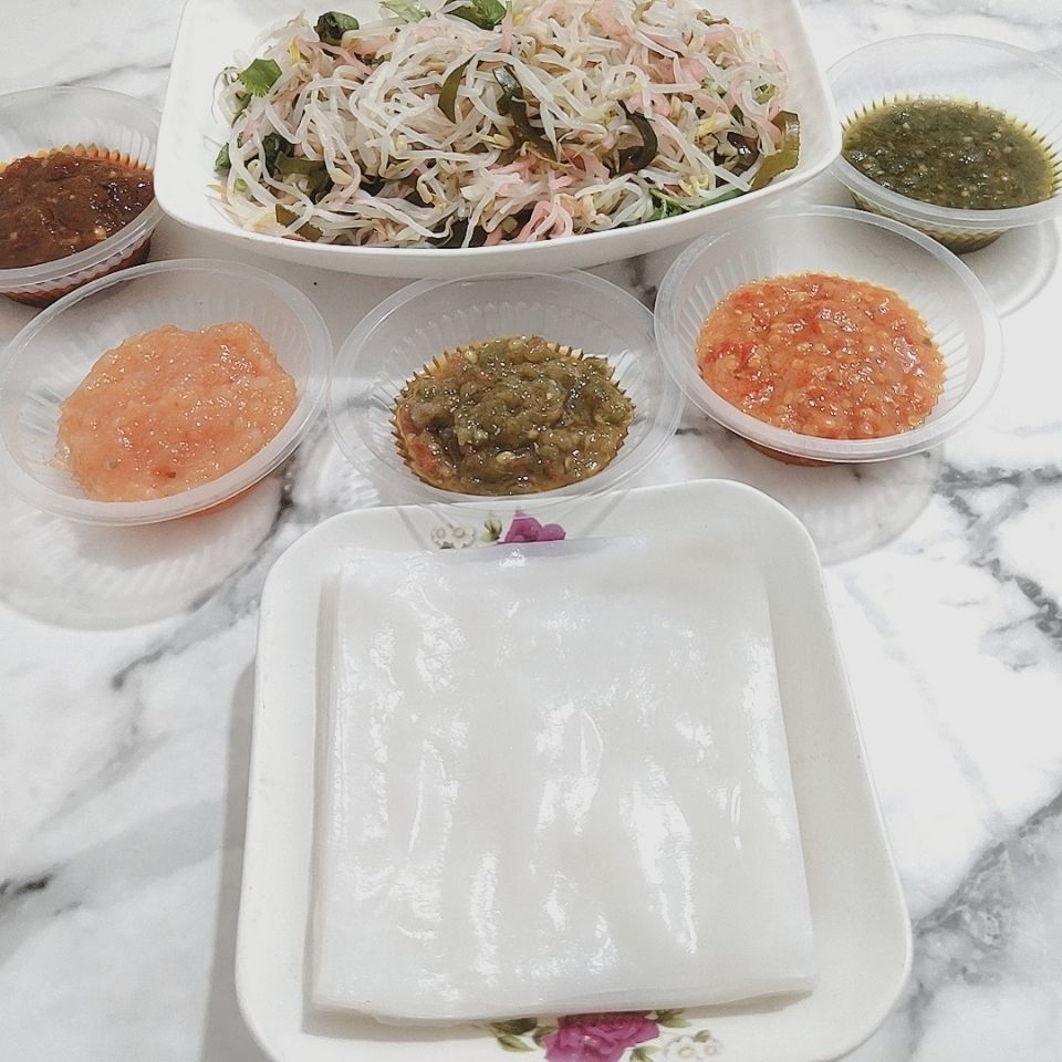 贵州特产小吃贵阳安顺裹卷米皮凉皮春卷30张小裹卷皮送配菜