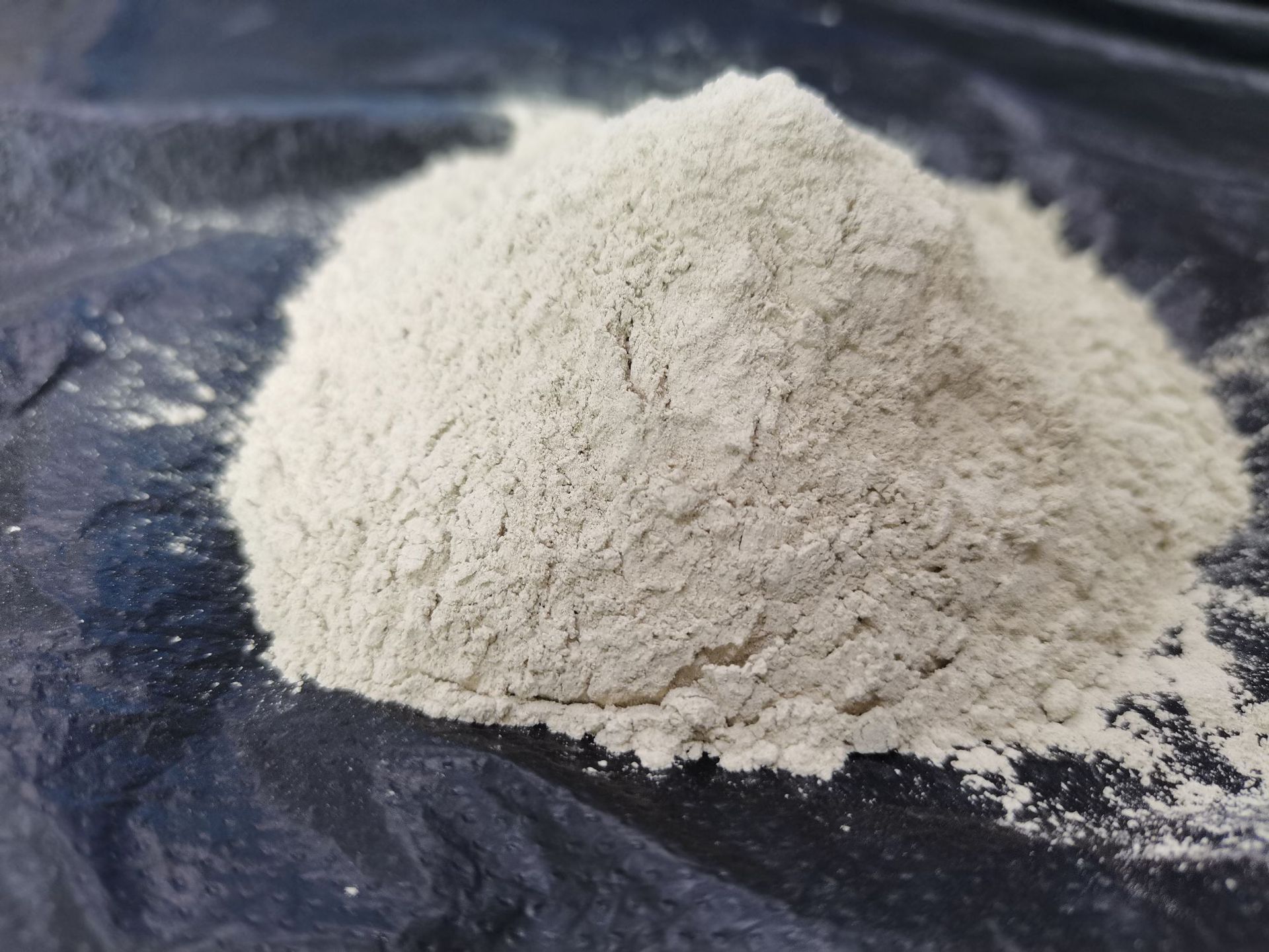 生石灰粉,农用石灰,土壤修复,树木养护