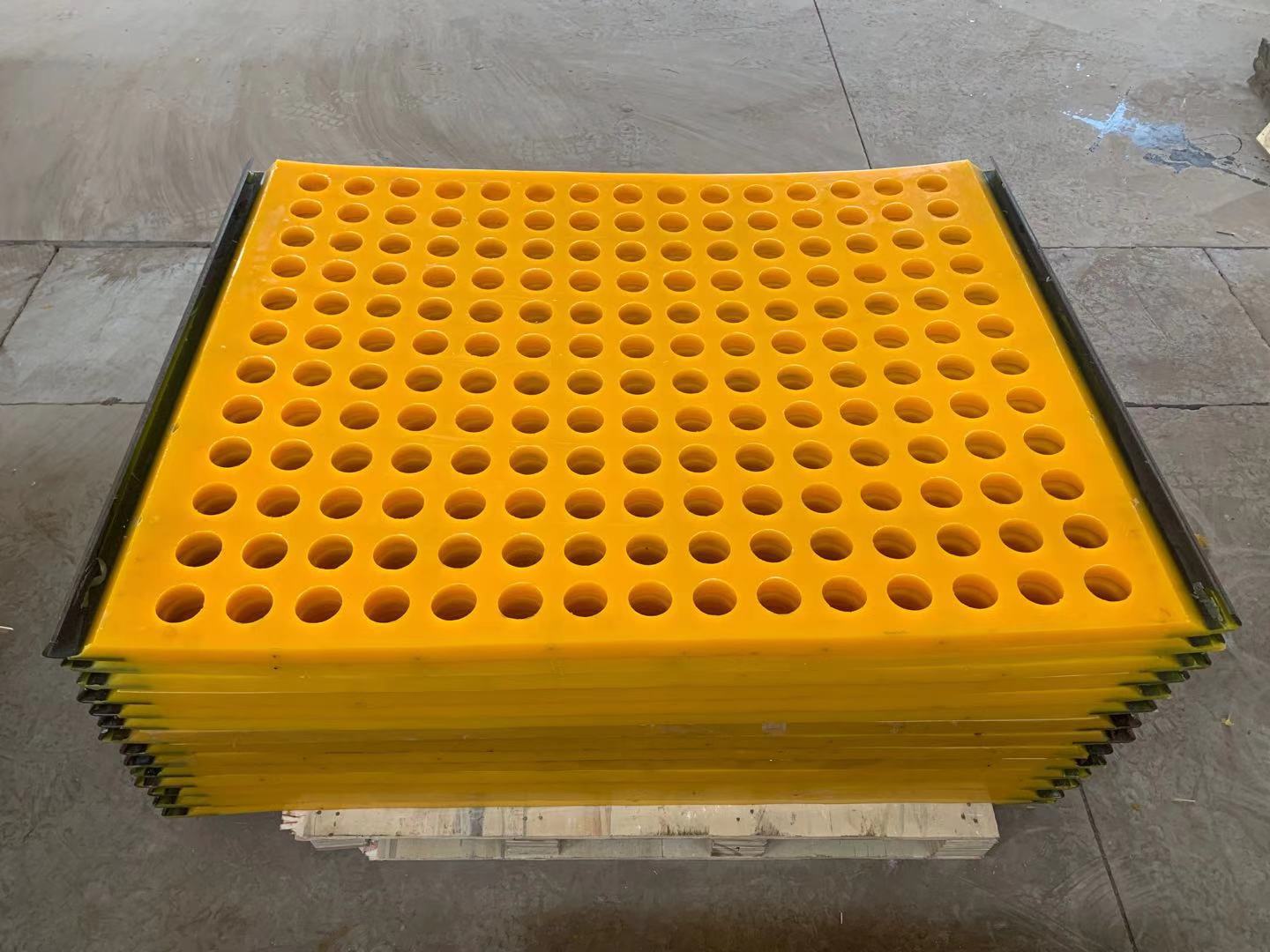 聚氨酯涨紧筛网筛板 条缝筛脱水筛 矿用振动筛网驰张筛板精细筛网