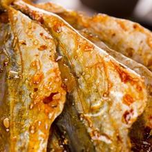 玫瑰鱼片片鱼绝辣味咸甜辣型麻辣海味熟食休闲零食小吃