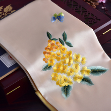 蜀绣围巾刺绣丝巾中国特色礼物送老外的成都纪念品中国风礼品西装