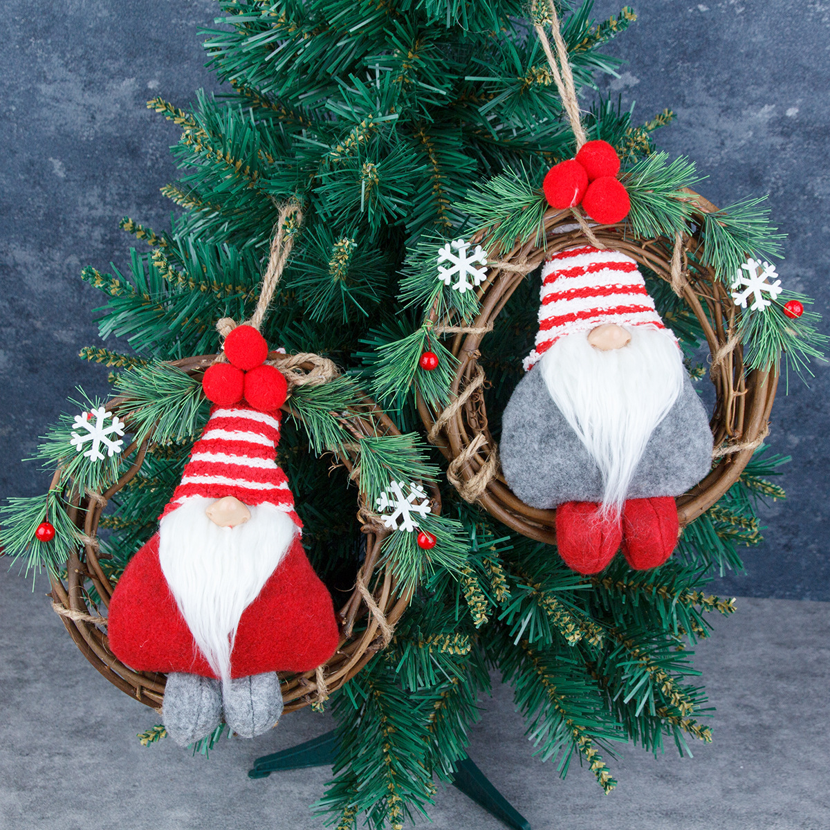 跨境新品圣诞藤圈藤条花环门挂无脸娃娃鲁道夫挂饰商场圣诞节装饰