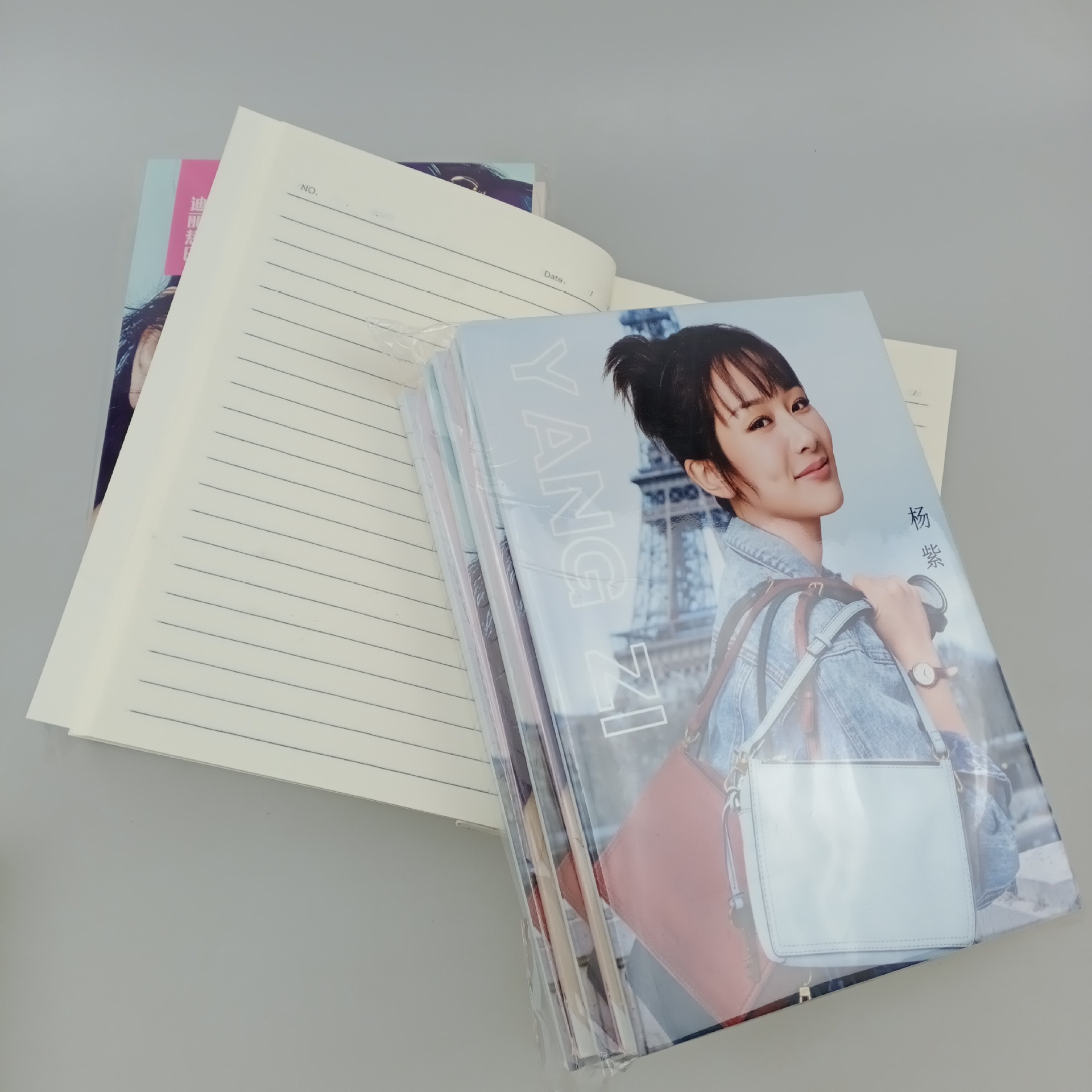 加厚明星 32k笔记本 板装文具 两元商品 学生用品 日记本 记事本