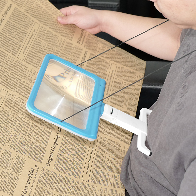 新款跨境挂脖放大镜可折叠台式LED灯高清大面积亚克力镜片老人用