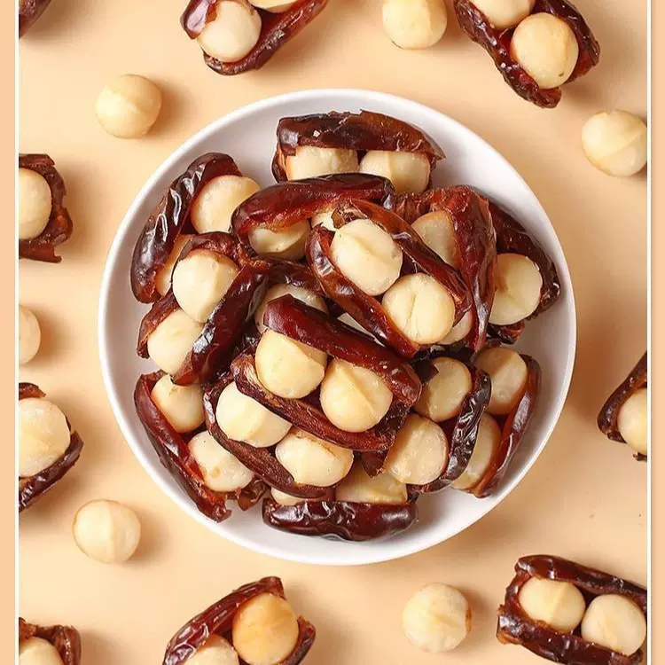 抱抱果椰枣夏威夷果枣夹核桃坚果独立小包装零食网红香甜干果