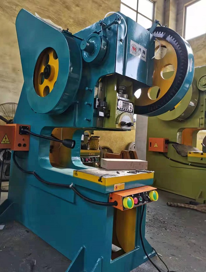 上海博海机床厂j21s-25t深喉口定制加厚冲床吨位足力量大定制冲床