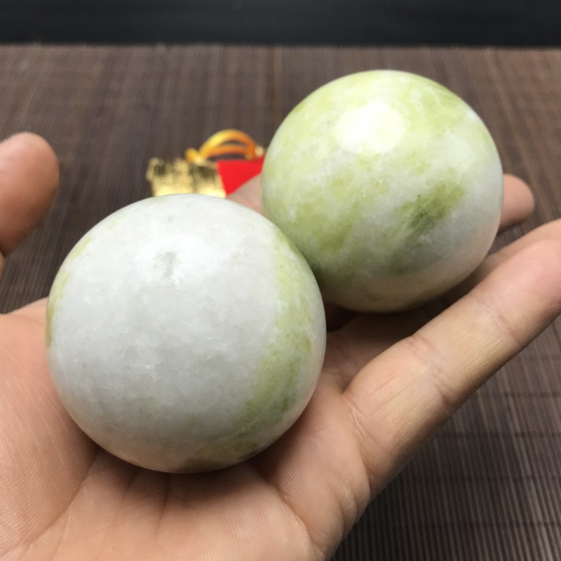 全新天然蓝田玉健身球套装黄绿色老人保健球锻炼手球批发商务礼品