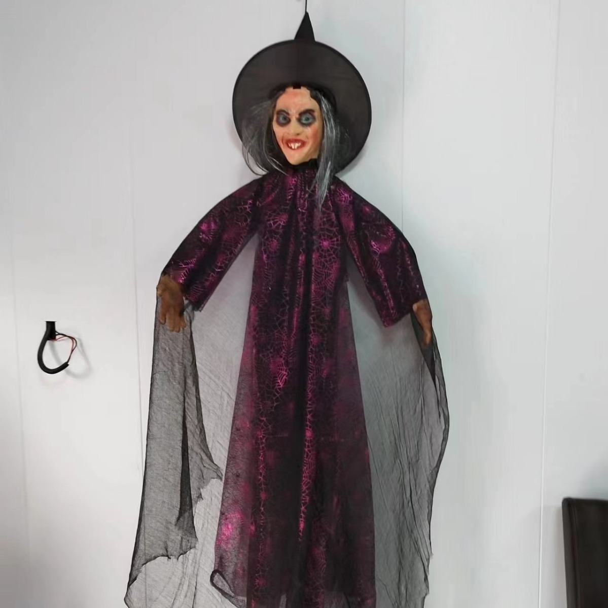 万圣节装饰声控巫婆吊鬼发光发声酒吧密室鬼屋恐怖主题装饰道具