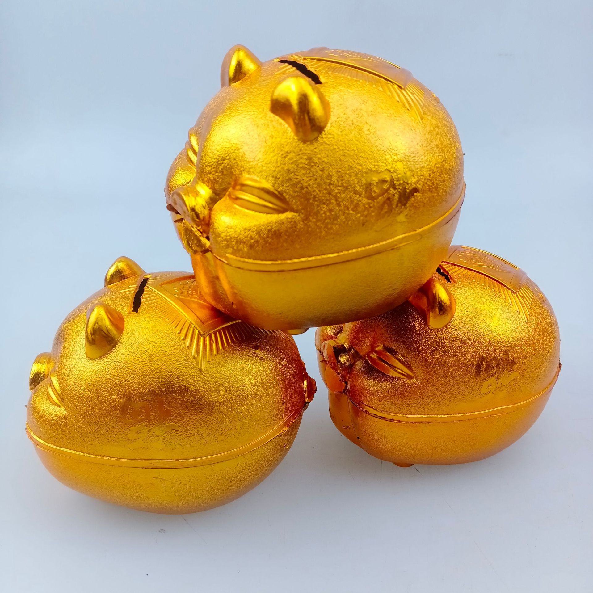 2元批发 现货塑料 4寸小猪存钱罐 喜庆塑料金猪 摆饰存钱罐招财猪