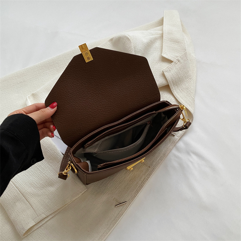 All-Matching Ins Crossbody Bag Women's 2022 New Fashion Retro Underarm Bag Casual Texture Shoulder Small Square Bag