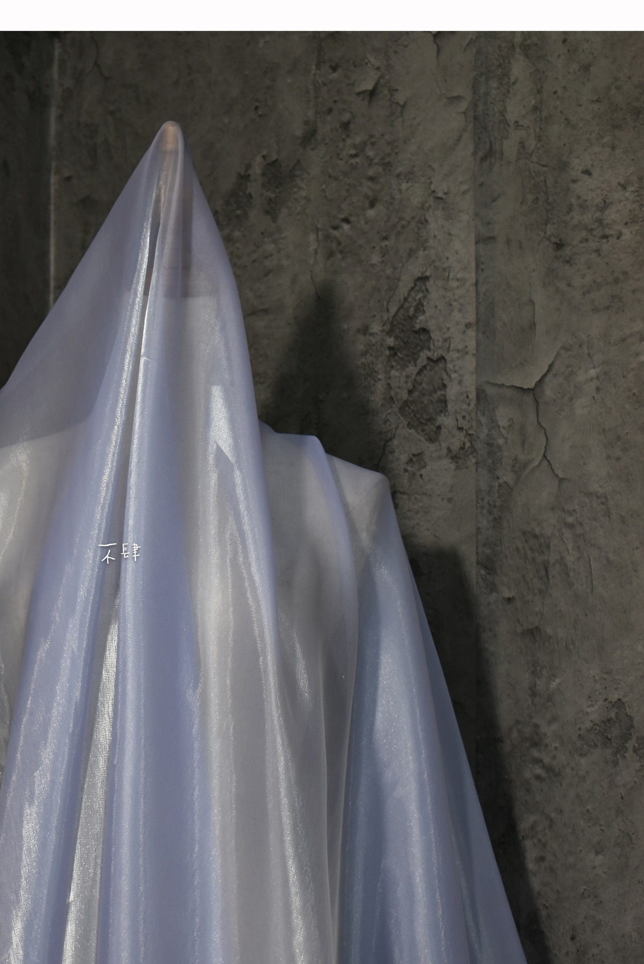 液态光泽水波光水光纱布料 亮光柔软丝滑汉服礼服面料-阿里巴巴