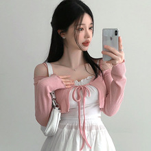韩国东大门时尚好看甜美粉色~性感女人味露肩系带短款外搭小开衫