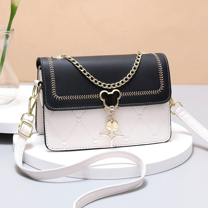 Factory Bag Women's New 2023 Fashion Shoulder Women's Messenger Bag Student Chain Fashion Small Square Bag One Piece Dropshipping