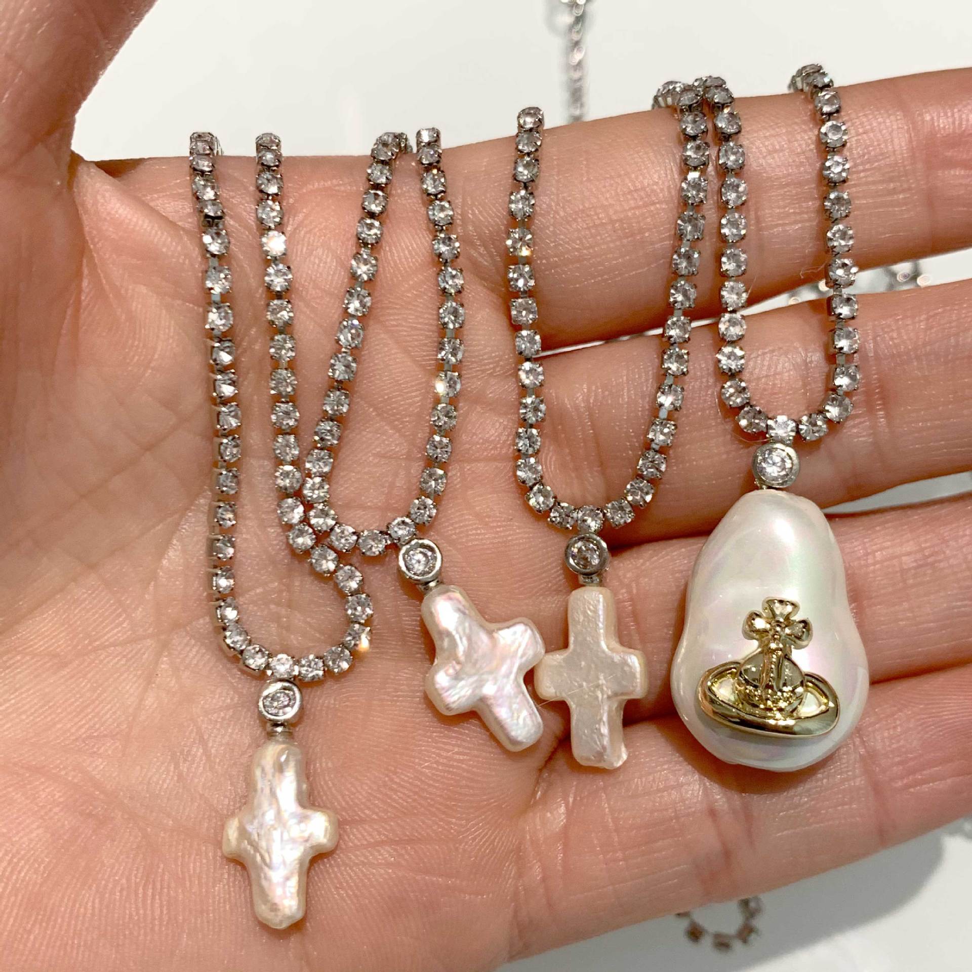 星球人造巴洛克珍珠满钻项链叠戴也很好看十字架造型天然珍珠颈链