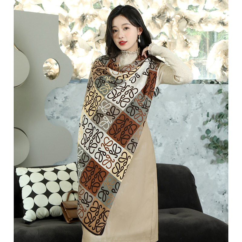 2023 Popular Korean Dongdaemun Cotton and Linen Scarf Women's Autumn and Winter New All-Matching Warm Fashion H Letter Scarf